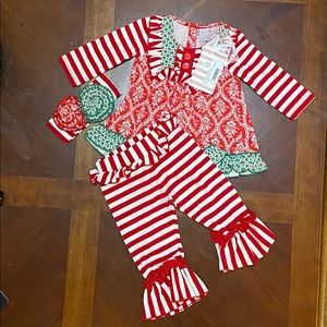 Serendipity Tunic with Ruffle Leggings in Red